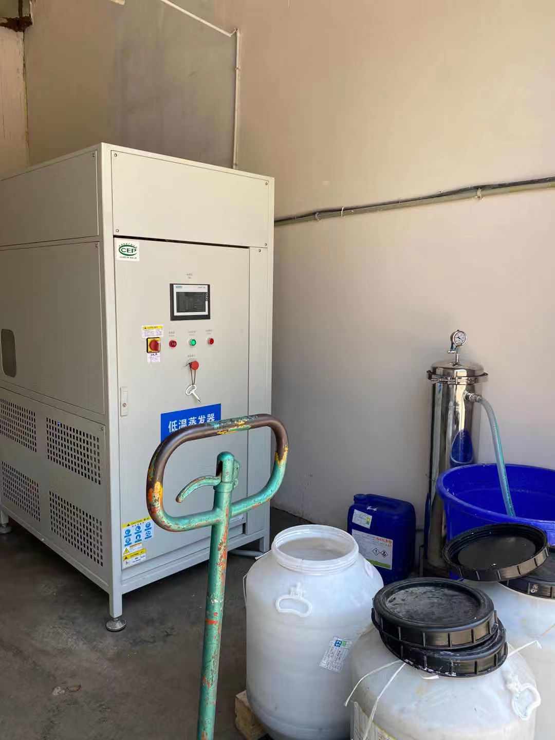 安义县FY-I-废液减量蒸发设备裱纸胶废水、糊盒胶废水案例